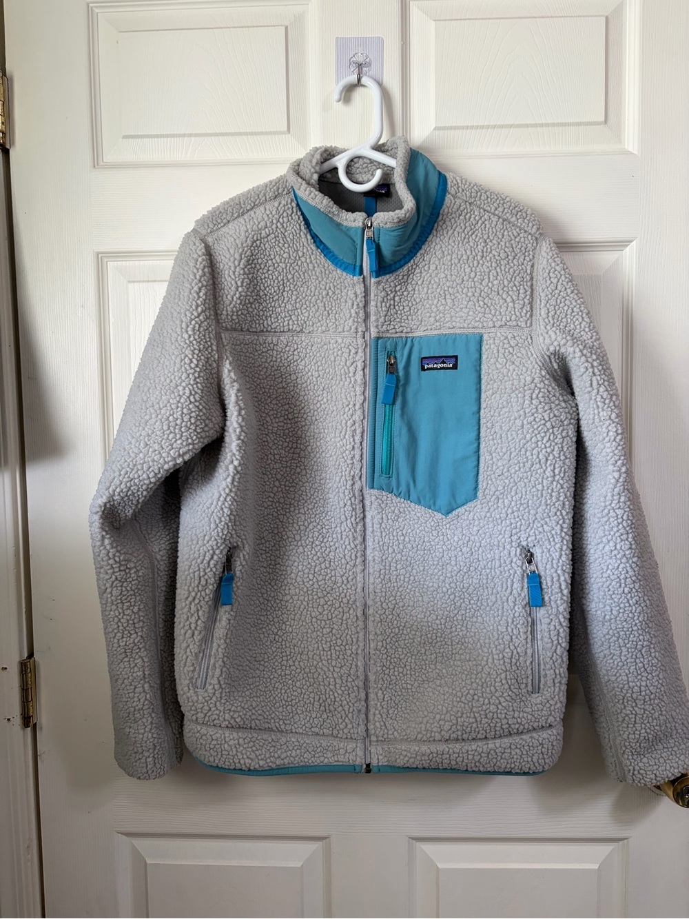 Patagonia Retro-X  Gray Fleece Jacket with Blue Accents. Extra warm!